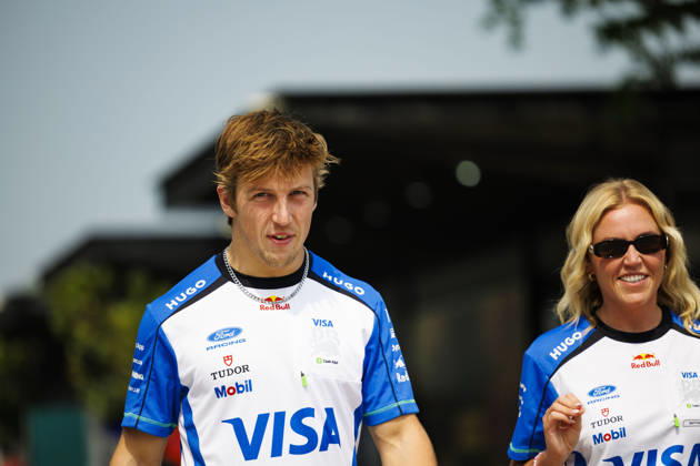 3rd October 2026; Sepang IC, Kuala Lumpur, Malaysia; Formula 1, Bahrain Grand Prix, Qualifying Day; Liam Lawson (30) of New Zealand and Visa Cash App Racing Bulls Formula One Team arriving StephenxBlackberry
