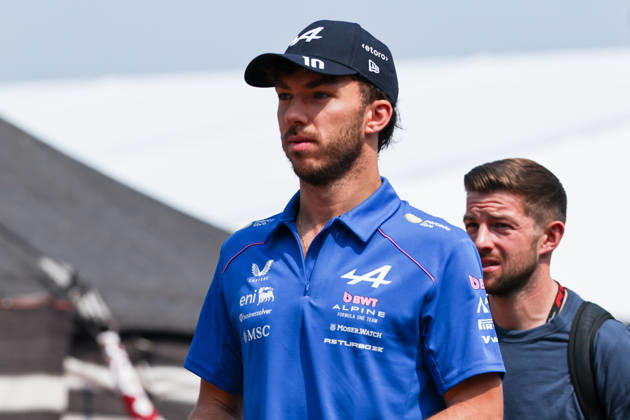 KUALA LUMPUR, MALAYSIA - OCTOBER 03: Pierre Gasly of France and BWT Alpine Formula 1 Team arrives on Saturday prior to Final Practice & Qualifying ahead of the FIA Formula 1 Grand Prix of Bahrain in Malaysia at the Sepang Circuit on October 03, 2026 in Kuala Lumpur, Malaysia. (Photo by Qian Jun SPP-Paddocker) Copyright: xQianxJun SPP-Paddockerx Sportspressphoto_SPR244387