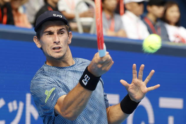 October 3, 2026, Tokyo, Japan: Matteo Arnaldi (Italy) returns a shot against Carlos Alcaraz (Spain) during their Round of 16 match at the Kinoshita Group Japan Open Tennis Championships at Ariake Colosseum in Tokyo. The tournament runs from September 29 to October 6. Alcaraz won 7-6(6), 6-1. Tokyo Japan - ZUMAm191 20261003_aap_m191_049 Copyright: xRodrigoxReyesxMarinx