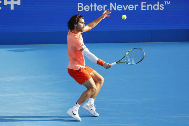 October 3, 2026, Tokyo, Japan: Carlos Alcaraz (Spain) returns a shot against Matteo Arnaldi (Italy) during their Round of 16 match at the Kinoshita Group Japan Open Tennis Championships at Ariake Colosseum in Tokyo. The tournament runs from September 29 to October 6. Alcaraz won 7-6(6), 6-1. Tokyo Japan - ZUMAm191 20261003_aap_m191_080 Copyright: xRodrigoxReyesxMarinx