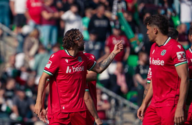 Deutschland: Fussball Testspiel Vereine 2026 2027, Freundschaftsspiel - Hannover 96 vs SC Verl - Heinz von Heiden Arena (Hannover): Geste, Gestik, Emotion Kolja Oudenne (Hannover 96, 29) Hannover Copyright: xAymanxAlahmedx