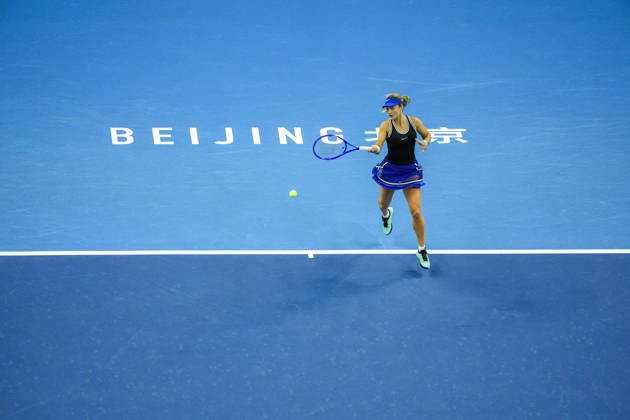 (261003) -- BEIJING, Oct. 3, 2026 -- Anna Kalinskaya of Russia hits a return to Zheng Qinwen of China during the women s singles second round match at 2026 China Open tennis tournament in Beijing, China, Oct. 3, 2026. ) (SP)CHINA-BEIJING-TENNIS-CHINA OPEN-WOMEN S SINGLES(CN) XiexHan 