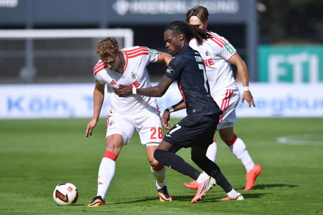 Fußball Testspiel FC Viktoria Köln - 1. FC Köln am 03.10.2026 im Sportpark Höhenberg in Köln Sebastian Sebulonsen ( Köln ), links - Yannick Tonye ( Köln ), rechts