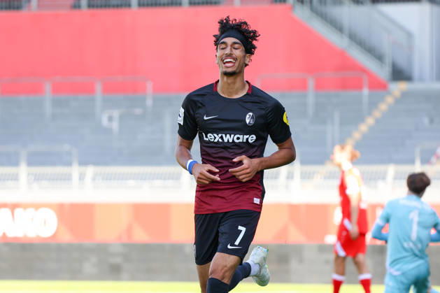 03.10.2026, xusrbx, Fussball Regionalliga Suedwest, FSV Mainz 05 U23 - SC Freiburg II v.l. Krish Raweri (SC Freiburg II, 7), macht das Tor zum 1:0 in der 17. Spielminute, Torjubel, Mainz