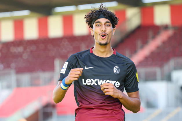 03.10.2026, xusrbx, Fussball Regionalliga Suedwest, FSV Mainz 05 U23 - SC Freiburg II v.l. Krish Raweri (SC Freiburg II, 7), macht das Tor zum 1:0 in der 17. Spielminute, Torjubel, Mainz