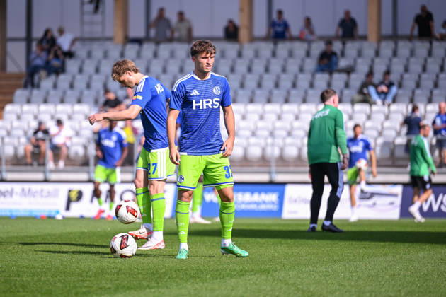 03.10.2026, Fussball, Saison 2026 2027, Testspiel, SC Austria Lustenau - FC Schalke 04, Finn Porath (FC Schalke 04), Vitalie Becker (FC Schalke 04) xRHR-FOTO YYx Copyright: KROEGER RHR-FOTOx RHR-FOTO YY