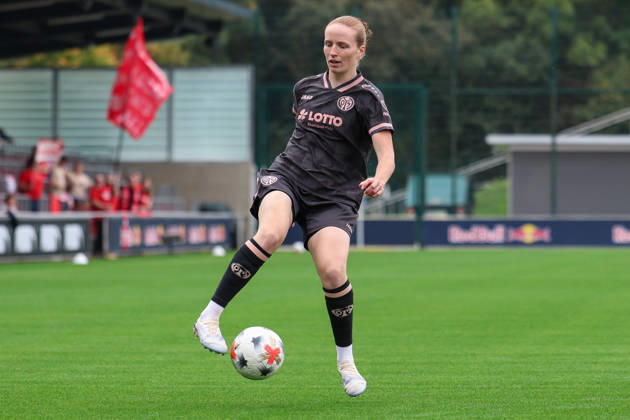 Deutschland: Fußball Google Pixel Frauen-Bundesliga 2026 - 2027, 6. Spieltag - RB Leipzig gegen FSV Mainz 05, Trainingszentrum von RB Leipzig (Leipzig): Leonie Stöhr (1. FSV Mainz 05 Frauen, 31) am Ball Copyright: xLucasxWalterx