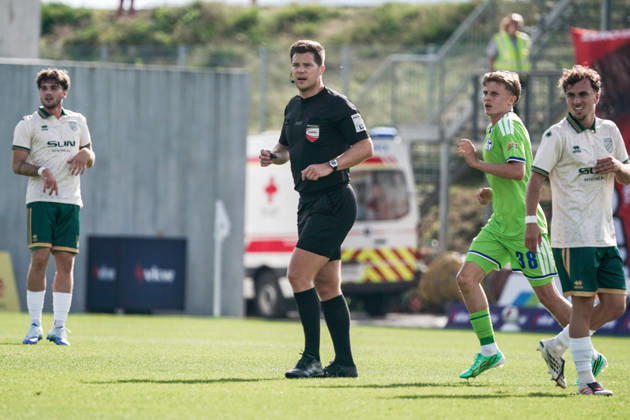 Fussball: Österreich: Testspiel 2025 2026 - 03.10.2026 - SC Austria Lustenau vs. FC Schalke 04 - SUN MINIMEAL Arena (Lustenau, Österreich); Schiedsrichter Felix Ouschan Copyright: xLUKAxKOLANOVICx