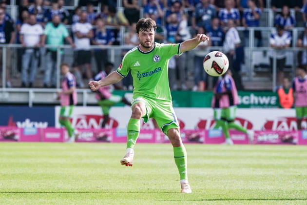 Fussball: Österreich: Testspiel 2025 2026 - 03.10.2026 - SC Austria Lustenau vs. FC Schalke 04 - SUN MINIMEAL Arena (Lustenau, Österreich); Adrian Gantenbein (Schalke 04) Copyright: xLUKAxKOLANOVICx