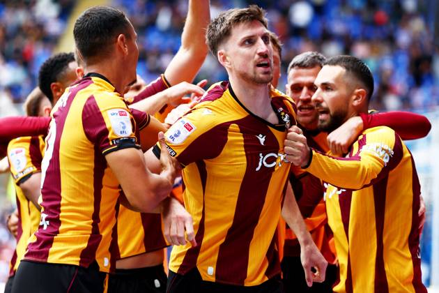 Jake Beesley of Bradford City celebrates scoring a goal after making the score 0-1. Reading v Bradford City, EFL Sky Bet League One, Football, Select Car Leasing Stadium, Reading, UK - 03 Oct 2026Reading Select Car Leasing Stadium United Kingdom EDITORIAL USE ONLY No use with unauthorised audio, video, data, fixture lists, club league logos or live services. Online in-match use limited to 120 images, no video emulation. No use in betting, games or single club league player publications. Copyright: xJamesxMarsh Shutterstockx 17183697au