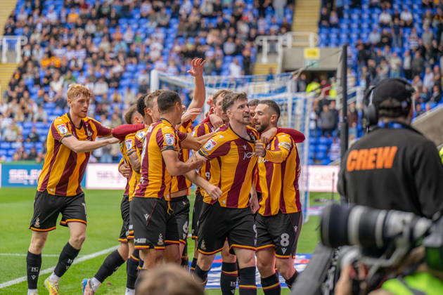 Reading v Bradford City, EFL Sky Bet League 1 Goal! Jake Beesley of Bradford City celebrates as he scores during the EFL Sky Bet League 1 match between Reading and Bradford City at the Select Car Leasing Stadium, Reading, UK on 3 October 2026. Reading Select Car Leasing Stadium Berkshire UK Editorial use only DataCo restrictions apply See www.football-dataco.com , Copyright: xStevexBaileyx PSI-24965-0047