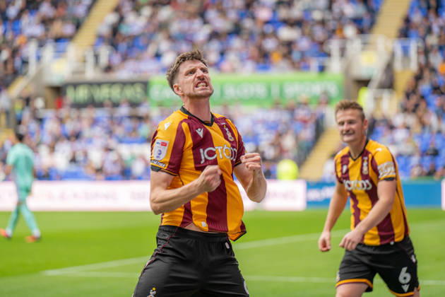 Reading v Bradford City, EFL Sky Bet League 1 Goal! Jake Beesley of Bradford City celebrates as he scores during the EFL Sky Bet League 1 match between Reading and Bradford City at the Select Car Leasing Stadium, Reading, UK on 3 October 2026. Reading Select Car Leasing Stadium Berkshire UK Editorial use only DataCo restrictions apply See www.football-dataco.com , Copyright: xStevexBaileyx PSI-24965-0050