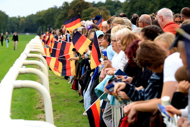 03.10.2026, ISO GER DEU Pferdesport, Tag der Deutschen Einheit, 2026, Hoppegarten Sieger Thore Hammer-Hansen auf Snow Player nordphoto GmbH Engler Berlin Hoppegarten Berlin Deutschland Copyright: xNordphotox xEnglerx