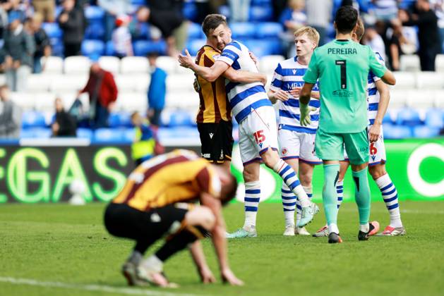 Players shake hands at full time. Reading v Bradford City, EFL Sky Bet League One, Football, Select Car Leasing Stadium, Reading, UK - 03 Oct 2026Reading Select Car Leasing Stadium United Kingdom EDITORIAL USE ONLY No use with unauthorised audio, video, data, fixture lists, club league logos or live services. Online in-match use limited to 120 images, no video emulation. No use in betting, games or single club league player publications. Copyright: xJamesxMarsh Shutterstockx 17183697bn
