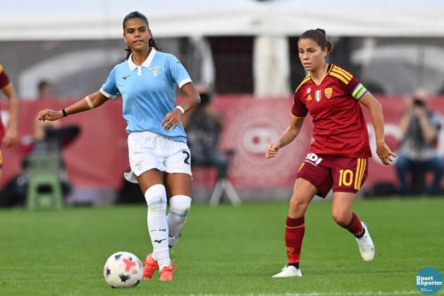 IPA89263840 - Andrea Holmstrom of S.S. Lazio and Manuela Giugliano of A.S. Roma during the Serie A Women s League match between Roma and Lazio—the AS Roma vs. S.S. Lazio Women game, an Italian Serie A Women s match—in Rome, Italy, on October 3, 2026  Copyright: xClaudioxEnea IPAxSportx xx IPA89263840