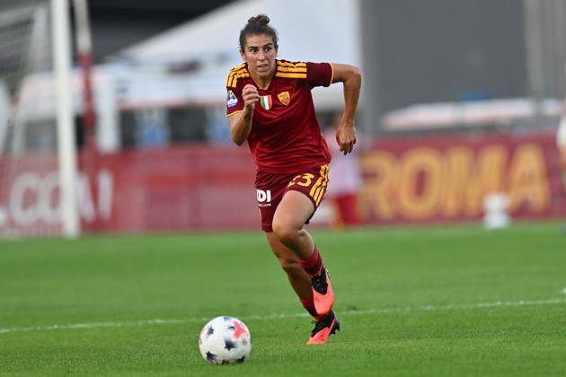 IPA89264624 - Valentina Bergamaschi of A.S. Roma during the Serie A Women s league match between Roma and Lazio, the AS Roma vs. SS Lazio Women match in the Italian Serie A Women s league, held in Rome, Italy, on October 3, 2026  Copyright: xClaudioxEnea IPAxSportx xx IPA89264624