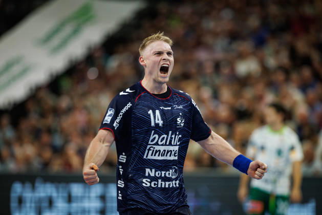 Opel HBL: SG Flensburg-Handewitt vs FRISCH AUF! Göppingen; 03.10.26 Jubel Torjubel bei Emil Siersbaek Bergholt (Nr.14, SG Flensburg-Handewitt) Opel HBL: SG Flensburg-Handewitt vs FRISCH AUF! Göppingen, GGW Arena am 03.10.26 Copyright: xBEAUTIFULxSPORTS MarioxM.xKobergx
