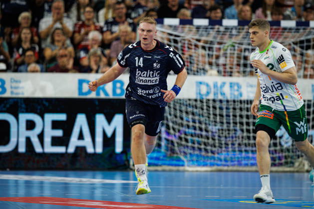 Opel HBL: SG Flensburg-Handewitt vs FRISCH AUF! Göppingen; 03.10.26 Jubel Torjubel bei Emil Siersbaek Bergholt (Nr.14, SG Flensburg-Handewitt) Opel HBL: SG Flensburg-Handewitt vs FRISCH AUF! Göppingen, GGW Arena am 03.10.26 Copyright: xBEAUTIFULxSPORTS MarioxM.xKobergx