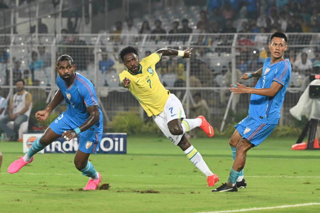 KOLKATA, INDIA - OCTOBER 3: Vinicius Jr. of Brazil in action during FIFA International Friendly, Länderspiel, Nationalmannschaft match against India at Vivekananda Yuva Bharati Stadium on October 3, 2026 in Kolkata, India. (Photo by Samir Jana Hindustan Times ) Kolkata: FIFA International Friendly Match Between Brazil And India At Vivekananda Yuva Bharati Stadium
