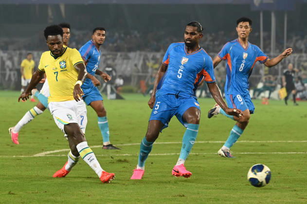 KOLKATA, INDIA - OCTOBER 3: Vinicius Jr. of Brazil in action during FIFA International Friendly, Länderspiel, Nationalmannschaft match against India at Vivekananda Yuva Bharati Stadium on October 3, 2026 in Kolkata, India. (Photo by Samir Jana Hindustan Times ) Kolkata: FIFA International Friendly Match Between Brazil And India At Vivekananda Yuva Bharati Stadium