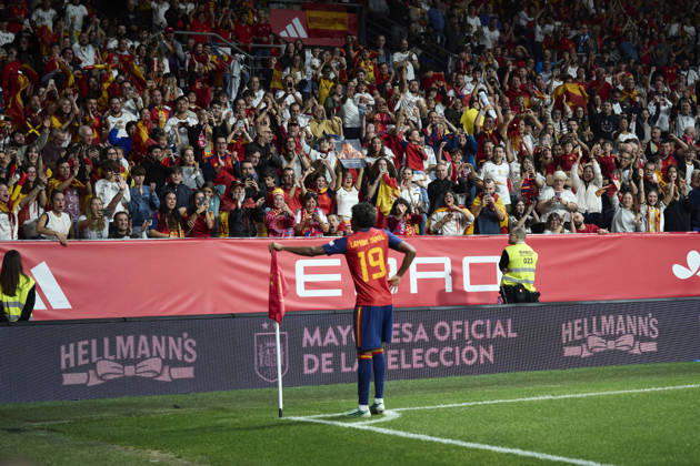 Spain - Czech Republic - UEFA Nations League 2026 27 OVIEDO, SPAIN - OCTOBER 3: Lamine Yamal of Spain celebrates after scoring his team s first goal during the UEFA Nations League 2026 27 group phase match between Spain and Czech Republic at the Carlos Tartiere Stadium on October 3, 2026 in Oviedo, Spain. (Photo by Diego Simon Photo Players Images Magara Press) Oviedo Carlos Tartiere Espana Copyright: xDiegoxSimonx