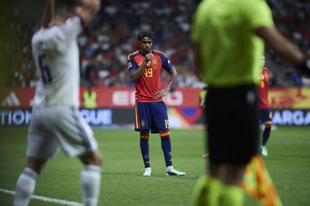 Spain - Czech Republic - UEFA Nations League 2026 27 OVIEDO, SPAIN - OCTOBER 3: Lamine Yamal of Spain looks on during the UEFA Nations League 2026 27 group phase match between Spain and Czech Republic at the Carlos Tartiere Stadium on October 3, 2026 in Oviedo, Spain. (Photo by Diego Simon Photo Players Images Magara Press) Oviedo Carlos Tartiere Espana Copyright: xDiegoxSimonx