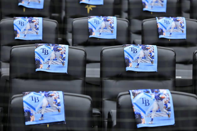 October 3, 2026, St. Petersburg, Florida, USA: A general image of the rally towels draped on the seats during pregame warmups prior to game one of the ALDS for the 2026 MLB, Baseball Herren, USA Playoffs between the Tampa Bay Rays and the New York Yankees on October 3, 2026 at Tropicana Field. The Rays beat the Yankees 1-0. St. Petersburg USA - ZUMAh180 20261003_zsp_h180_010 Copyright: xKimxHukarix