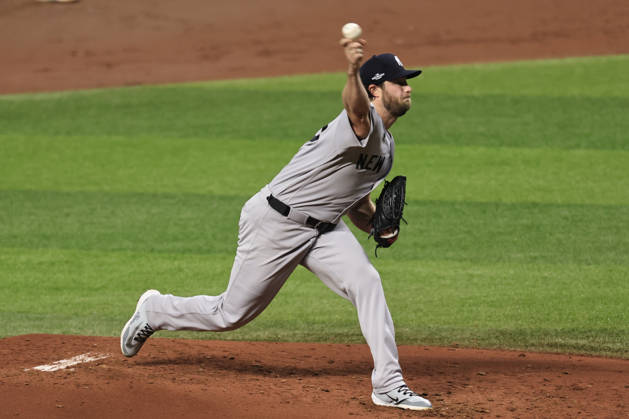 October 3, 2026, St. Petersburg, Florida, USA: New York Yankees starting pitcher Gerrit Cole (45) delivers a pitch during the second inning of game one of the ALDS for the 2026 MLB, Baseball Herren, USA Playoffs against the Tampa Bay Rays on October 3, 2026 at Tropicana Field. The Rays beat the Yankees 1-0. St. Petersburg USA - ZUMAh180 20261003_zsp_h180_056 Copyright: xKimxHukarix