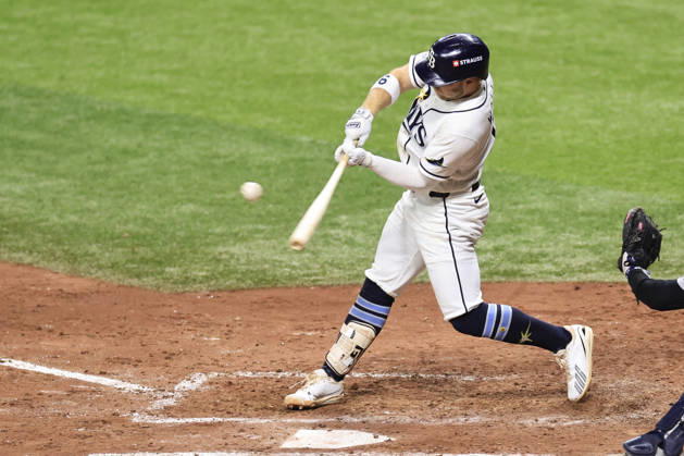 October 3, 2026, St. Petersburg, Florida, USA: Tampa Bay Rays shortstop Taylor Walls (6) pops out to New York Yankees second baseman Jazz Chisholm Jr. (13) in the seventh inning of game one of the ALDS for the 2026 MLB, Baseball Herren, USA Playoffs on October 3, 2026 at Tropicana Field. The Rays beat the Yankees 1-0. St. Petersburg USA - ZUMAh180 20261003_zsp_h180_098 Copyright: xKimxHukarix