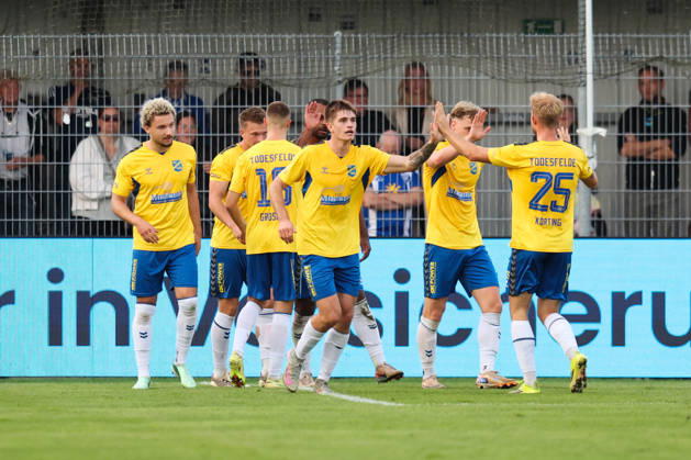 03.10.2026, Fussball, Herren, Regionalliga Nord, 12. Spieltag, BSV Kickers Emden - SV Todesfelde Torjubel zum 0:1 durch Benjamin Petrick (35 SV Todesfelde)