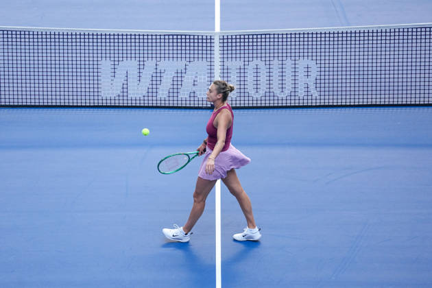 (261004) -- BEIJING, Oct. 4, 2026 -- Aryna Sabalenka reacts during the women s singles round of 32 match between Aryna Sabalenka of Belarus and Nikola Bartunkova of the Czech Republic at 2026 China Open tennis tournament in Beijing, China, Oct. 4, 2026. ) (SP)CHINA-BEIJING-TENNIS-CHINA OPEN-WOMEN S SINGLES(CN) JuxHuanzong 