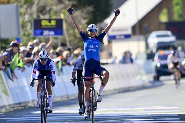 UEC 2026 Road European Championships Ljubljana 04 10 2026 LJUBLJANA, SLOVENIA - OCTOBER 04 : Ballan Azzurra (ITA) wins in front of Lestrade Morgane (FRA) during the Women Junior cycling road race at the 2026 UEC Road European Championships, an UCI Continental Championships cycling race of 66,3 km with start and finish in Sencur on October 4, 2026 in Ljubljana, Slovenia, 04 10 2026 Ljubljana Slovenia  Copyright: xJanxDexMeuleneirx