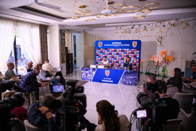 261004 Head coach Gheorghe Hagi of the Romanian men s national football team at a press conference, PK, Pressekonferenz on October 4, 2026 in Bucharest. Photo: Ludvig Thunman BILDBYRAN kod LT LT0825 fotboll football soccer fotball nations league uefa nations league presskonferens press conference rumänien romania bbeng fotboll football soccer fotball nations league uefa nations league presskonferens press conference rumänien romania bbeng Copyright: LUDVIGxTHUNMAN BB261004LT014