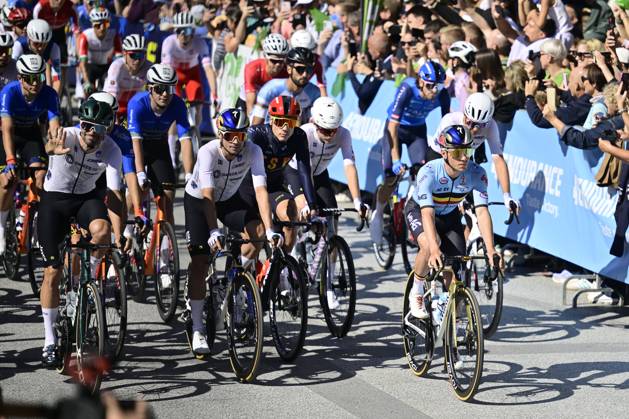 UEC 2026 Road European Championships Ljubljana 04 10 2026 LJUBLJANA, SLOVENIA - OCTOBER 04 : Illustration picture showing the start with Mezgec Luka (SVN) , Roglic Primoz (SLO) and Evenepoel Remco (BEL) during the Men Elite cycling road race at the 2026 UEC Road European Championships Ljubljana, an UCI Continental Championships cycling race of 196,3 km with start in Ljubljana and finish in Sencur on October 4, 2026 in Ljubljana, Slovenia, 04 10 2026 Ljubljana Slovenia  Copyright: xJanxDexMeuleneirx