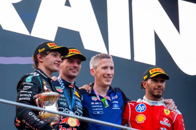 October 4, 2026, Kuala Lumpur, Malaysia: Andrea Kimi Antonelli (ITA) (Mercedes-AMG Petronas F1 Team), Max Verstappen (NLD) (Oracle Red Bull Racing) and Lewis Hamilton (GBR) (Scuderia Ferrari HP) on the podium after the race of the Formula 1 Bahrain Grand Prix In Malaysia 2026 at the Sepang International Circuit. F1 2026: (Podium) Bahrain Grand Prix In Malaysia, Kuala Lumpur 04 Oct 2026  - ZUMAs197 20261004_aaa_s197_023 Copyright: xLucaxMartinix