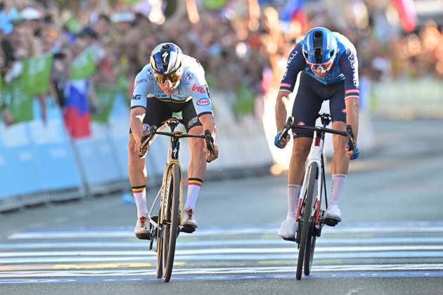 Belgium s Remco Evenepoel and Italy s Giulio Ciccone sprint to the finish of the elite men Road Race race (196,2 km) at the cycling UEC Road European Championships, in Ljubljana, Slovenia Sunday 4 October 2026. The UEC Road European Championships are taking place from 02 to 07 October in Ljubljana, Slovenia. DAVIDxPINTENS  x188708268x