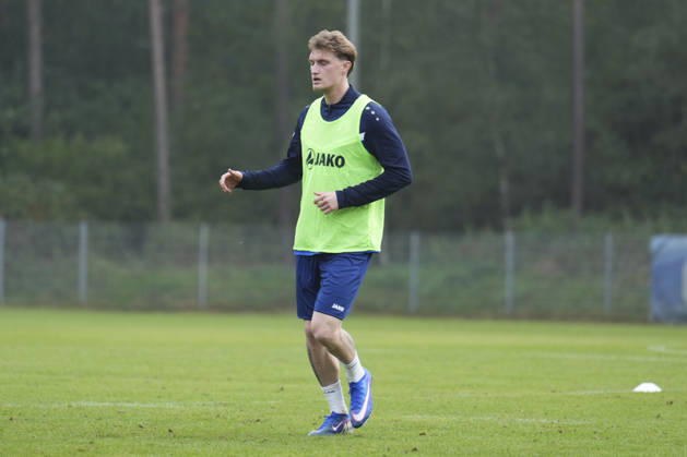 Deutschland: Fussball, Trainingseinheit, 3. Liga, Saison 2026-2027, NVB-Campus, SV Meppen, Dienstag, 06.10.2026, Vormittagstraining: Tony Rölke als Gastspieler beim Meppener Training des Drittligisten Copyright: xLennxLuebbersx