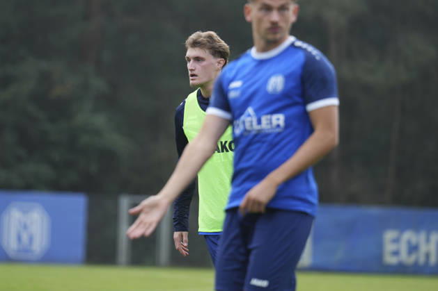 Deutschland: Fussball, Trainingseinheit, 3. Liga, Saison 2026-2027, NVB-Campus, SV Meppen, Dienstag, 06.10.2026, Vormittagstraining: Tony Rölke als Gastspieler beim Meppener Training des Drittligisten Copyright: xLennxLuebbersx