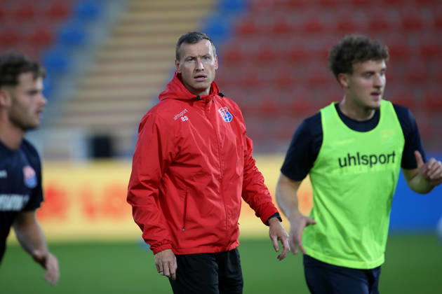 Fussball, Herren, Toto-Pokal, Viertelfinale, Saison 2026 2027, SpVgg Unterhaching - SSV Jahn Regensburg, Sportpark Unterhaching Benjamin Schwarz, Co-Trainer (SpVgg Unterhaching) Kopf, Oberkörper