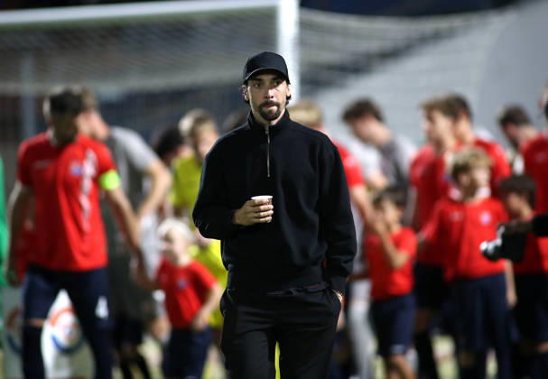 Fussball, Herren, Toto-Pokal, Viertelfinale, Saison 2026 2027, SpVgg Unterhaching - SSV Jahn Regensburg, Sportpark Unterhaching Markus Schwabl (SpVgg Unterhaching) Kopf, Oberkörper