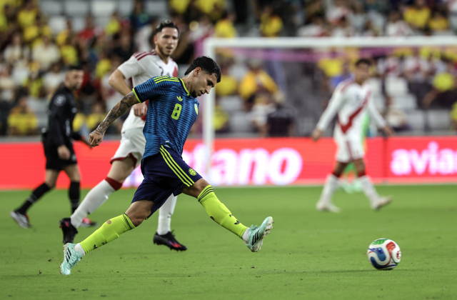 International soccer friendly - Colombia vs. Peru Colombia midfielder Gustavo Puerta (2-L) in action during the international soccer friendly between Colombia and Peru at Nu Stadium in Miami, Florida, USA, 06 October 2026. MIAMI FLORIDA United States Copyright: xCRISTOBALxHERRERA-ULASHKEVICHx