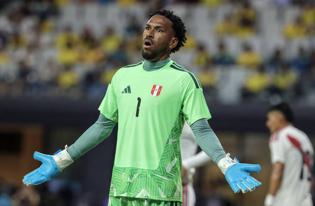 International soccer friendly - Colombia vs. Peru Peru goalkeeper Pedro Gallese reacts during the international soccer friendly between Colombia and Peru at Nu Stadium in Miami, Florida, USA, 06 October 2026. MIAMI FLORIDA United States Copyright: xCRISTOBALxHERRERA-ULASHKEVICHx