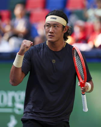 (261007) -- SHANGHAI, Oct. 7, 2026 -- Zhang Zhizhen celebrates during the men s singles first round match between Zhang Zhizhen of China and Tomas Machac of the Czech Republic at the 2026 ATP, Tennis Herren tour Shanghai Masters tennis tournament in Shanghai, China, Oct. 7, 2026. ) (SP)CHINA-SHANGHAI-TENNIS-SHANGHAI MASTERS-MEN S SINGLES (CN) WangxXiang 