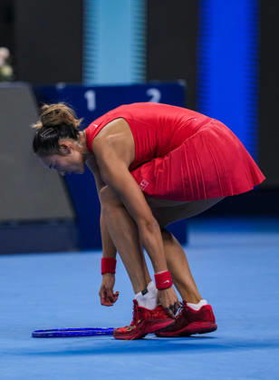 (261007) -- BEIJING, Oct. 7, 2026 -- Zheng Qinwen gestures during the women s singles fourth round match between Zheng Qinwen of China and Alina Charaeva of Armenia at 2026 China Open tennis tournament in Beijing, China, Oct. 7, 2026. ) (SP)CHINA-BEIJING-TENNIS-CHINA OPEN-WOMEN S SINGLES (CN) SunxFei 
