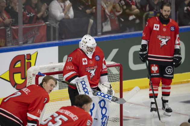 CHL; Kölner Haie - Herning Blue Fox; Köln, 07.10.2026 Nico Wiens (Kölner Haie, Torwart, 33); Carlos Händel (Kölner Haie, Verteidigung, 7); Ryan Macinnis (Kölner Haie, Sturm, 77); CHL; Kölner Haie - Herning Blue Fox am 07.10.2026 in der Lanxessarena in Köln (Deutschland). Copyright: xBEAUTIFULxSPORTS AndreasxDickx