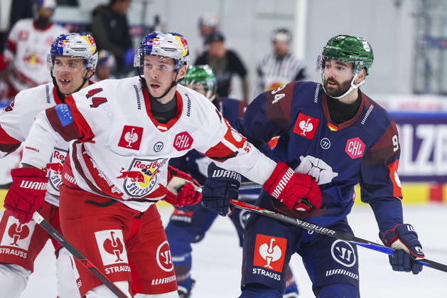 Ice hockey, Eishockey - CHL, EC RBS vs Berlin SALZBURG,AUSTRIA,07.OCT.26 - ICE HOCKEY - CHL, Champions Hockey League, group stage, EC Red Bull Salzburg vs Eisbaeren Berlin. Image shows Olivier Galipeau (EC RBS) and Liam Kirk (Berlin).  GEPAxpictures xDavidxGeieregger