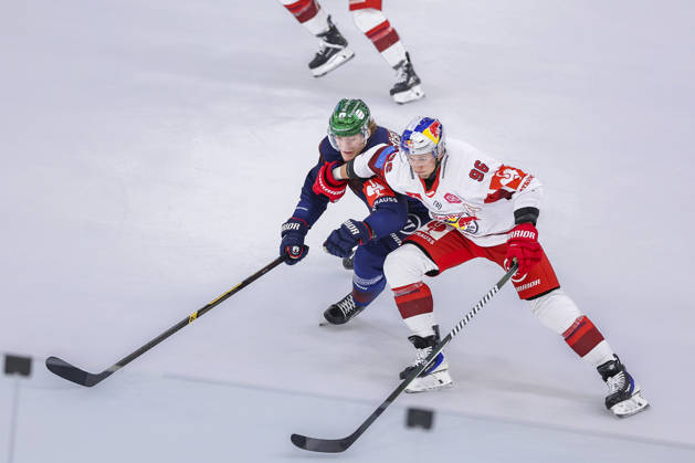 Ice hockey, Eishockey - CHL, EC RBS vs Berlin SALZBURG,AUSTRIA,07.OCT.26 - ICE HOCKEY - CHL, Champions Hockey League, group stage, EC Red Bull Salzburg vs Eisbaeren Berlin. Image shows Eric Hoerdler (Berlin) and Mario Huber (EC RBS).  GEPAxpictures xDavidxGeieregger