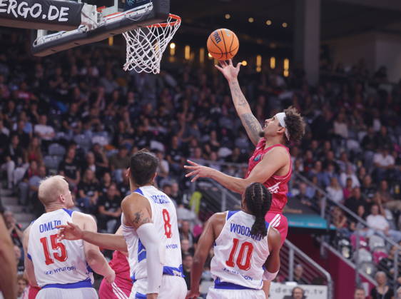 Michael Kessens Telekom Baskets Bonn vs. FC Porto - Basketball Champions League BCL Foto: Jörn Wolter