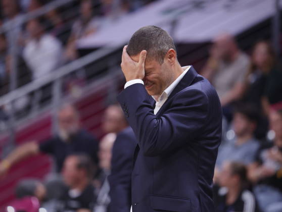Trainer Marko Stankovic Telekom Baskets Bonn vs. FC Porto - Basketball Champions League BCL Foto: Jörn Wolter