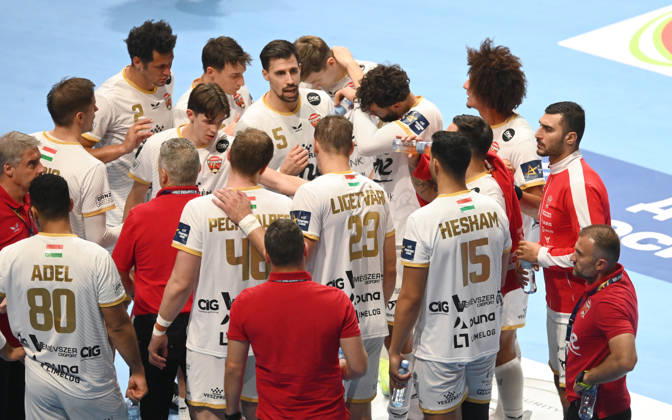 PARTIZAN vs VESZPREM Handball players of Veszprem, during the EHF Champions League against Partizan Belgrade, at Aleksandar Nikolic Hall. Belgrade, 07.10.2026. photo: Nebojsa Parausic MN Press HANDBALL, EHF CHAMPIONS LEAGUE, VESZPREM, PARTIZAN Belgrade Aleksandar Nikolic Hall Serbia Copyright: xNebojsaxParausicx xMNxPressx